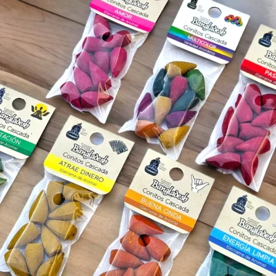 Conos Cascada Atrae Dinero